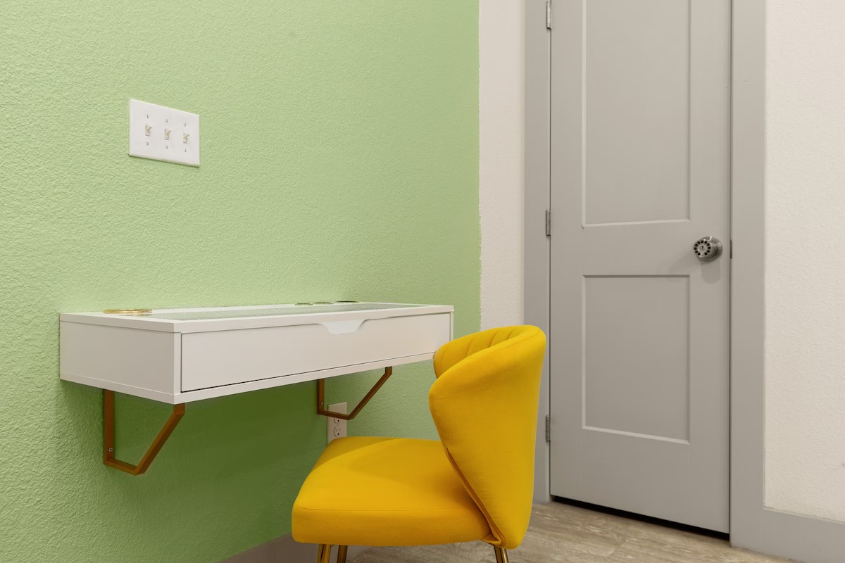 DJ Limon interior photograph 2