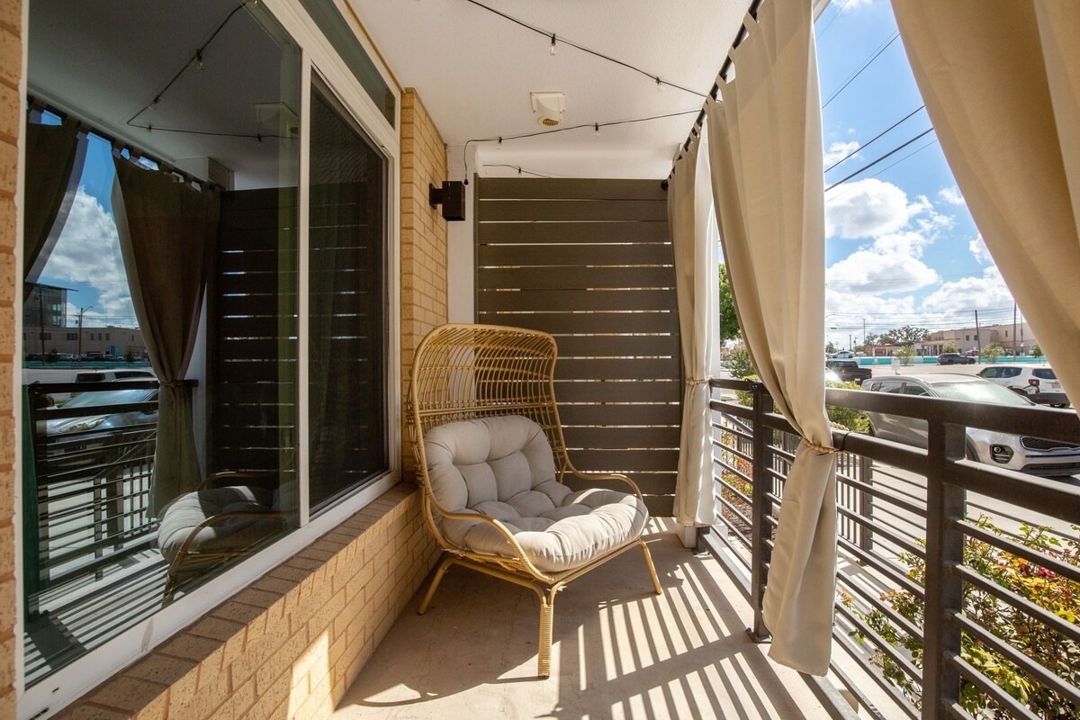 Casa Llama interior photograph 2