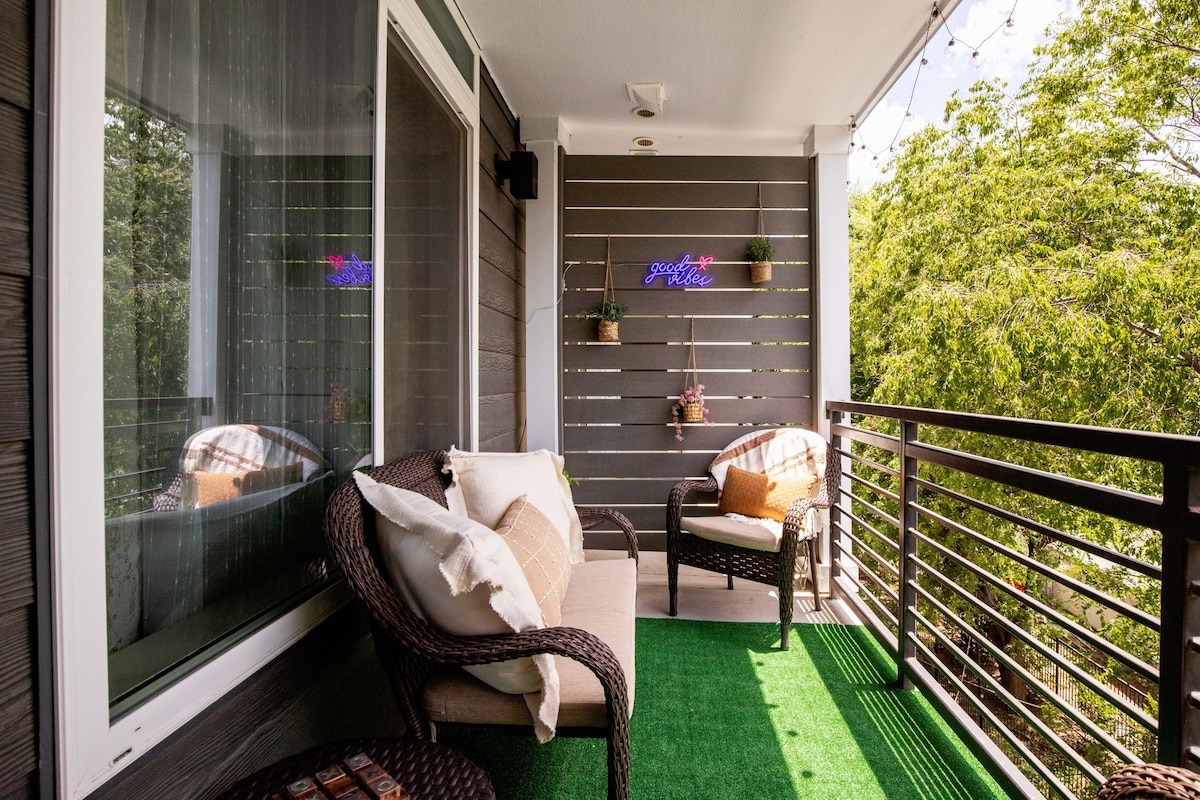 San An Luxe interior photograph 4